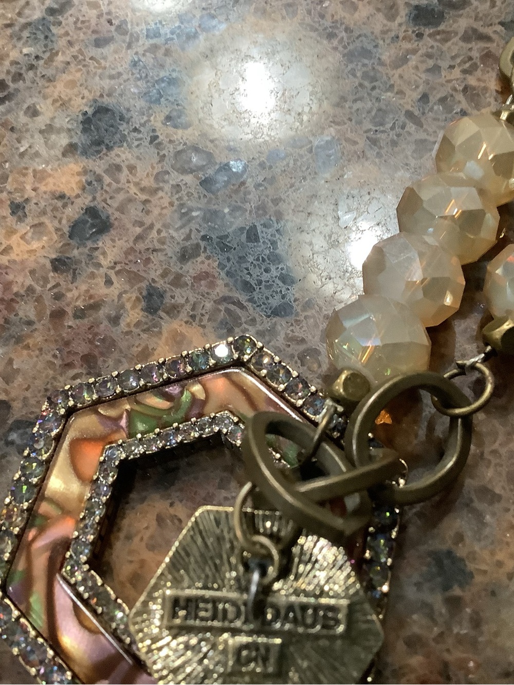 Unique Heidi Daus gold hexagon pendant with Swarovski crystals NWOT. Art deco - Picture 3 of 5